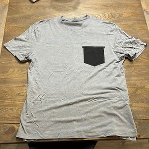 Lululemon Short Sleeve Pocket Tee (Large)